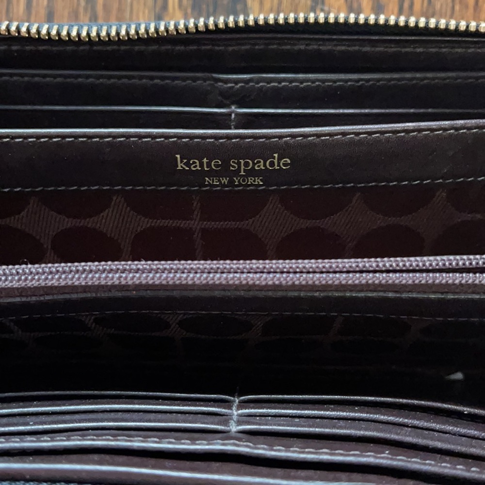 Kate Spade Wallet - Picture 5 of 8